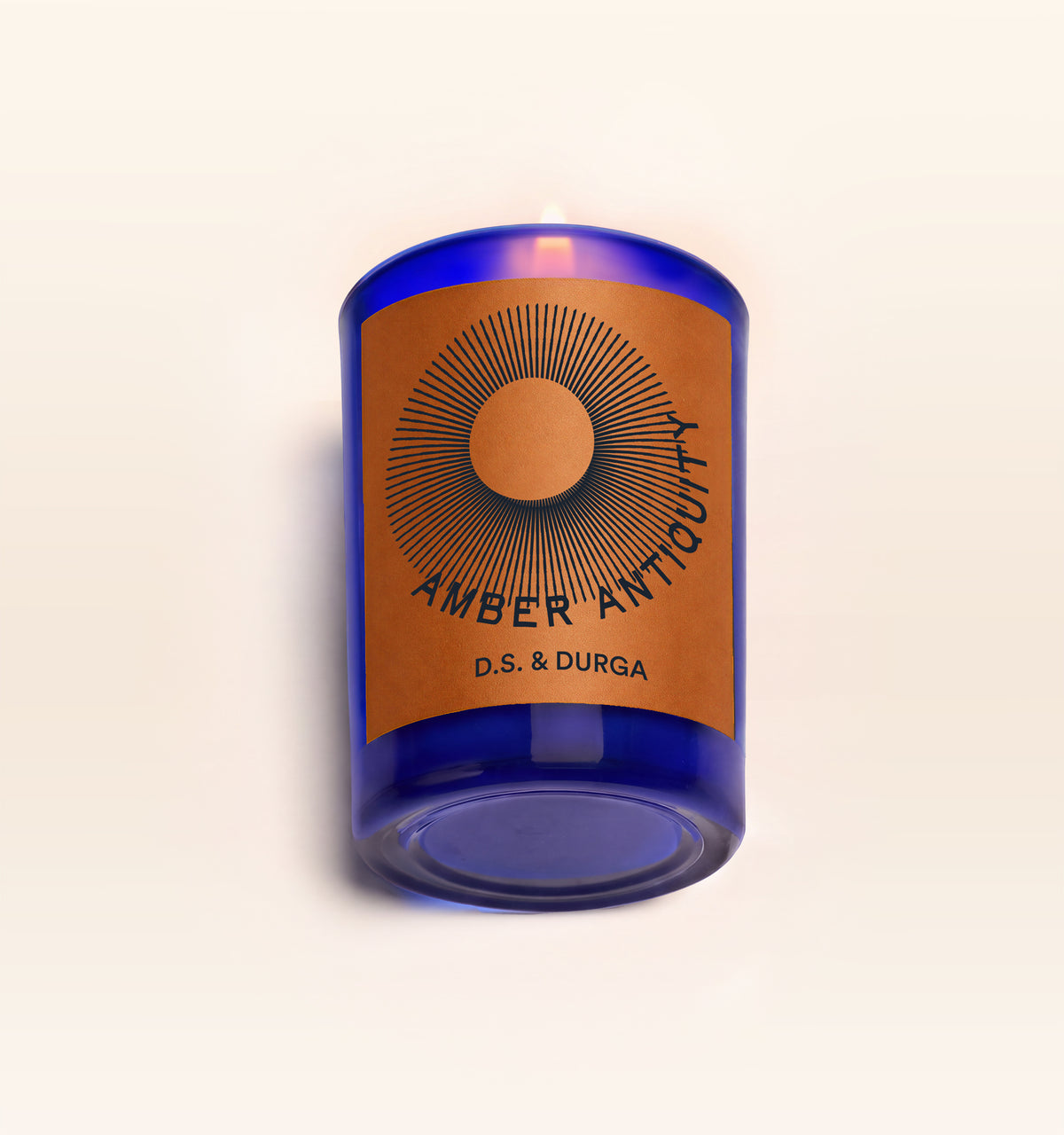 A 7 oz Amber Antiquity candle
